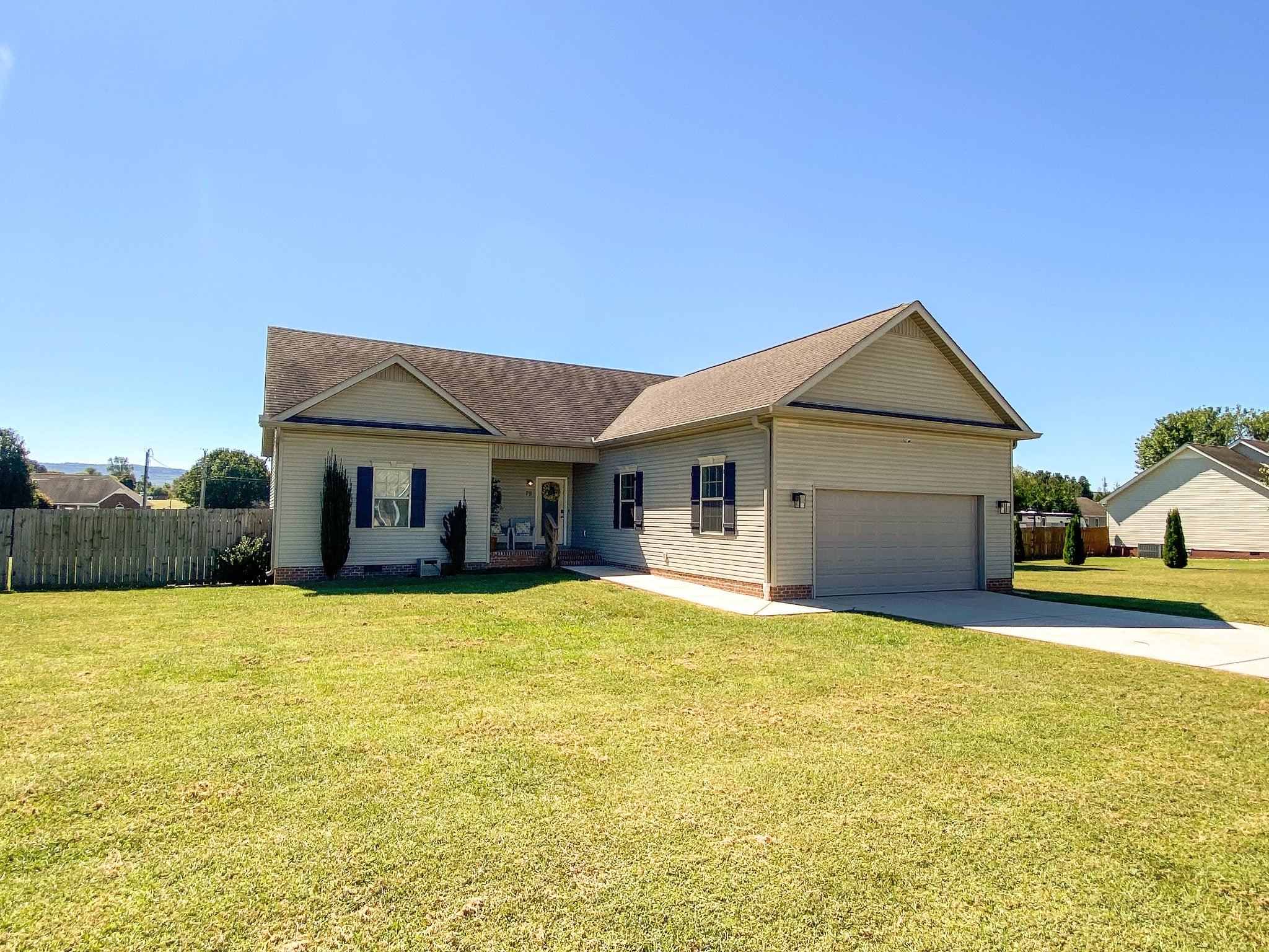 79 Charlotte Dr