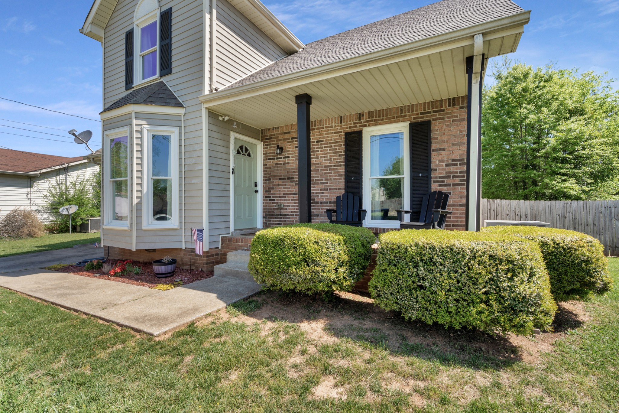 1217 Parkview Dr
