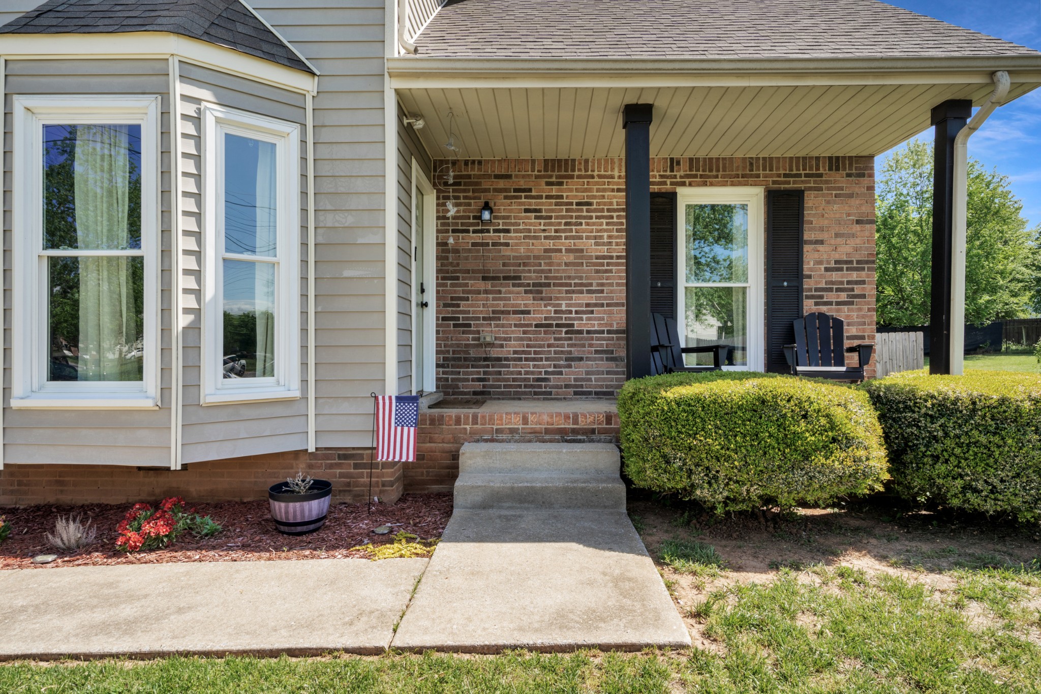 1217 Parkview Dr