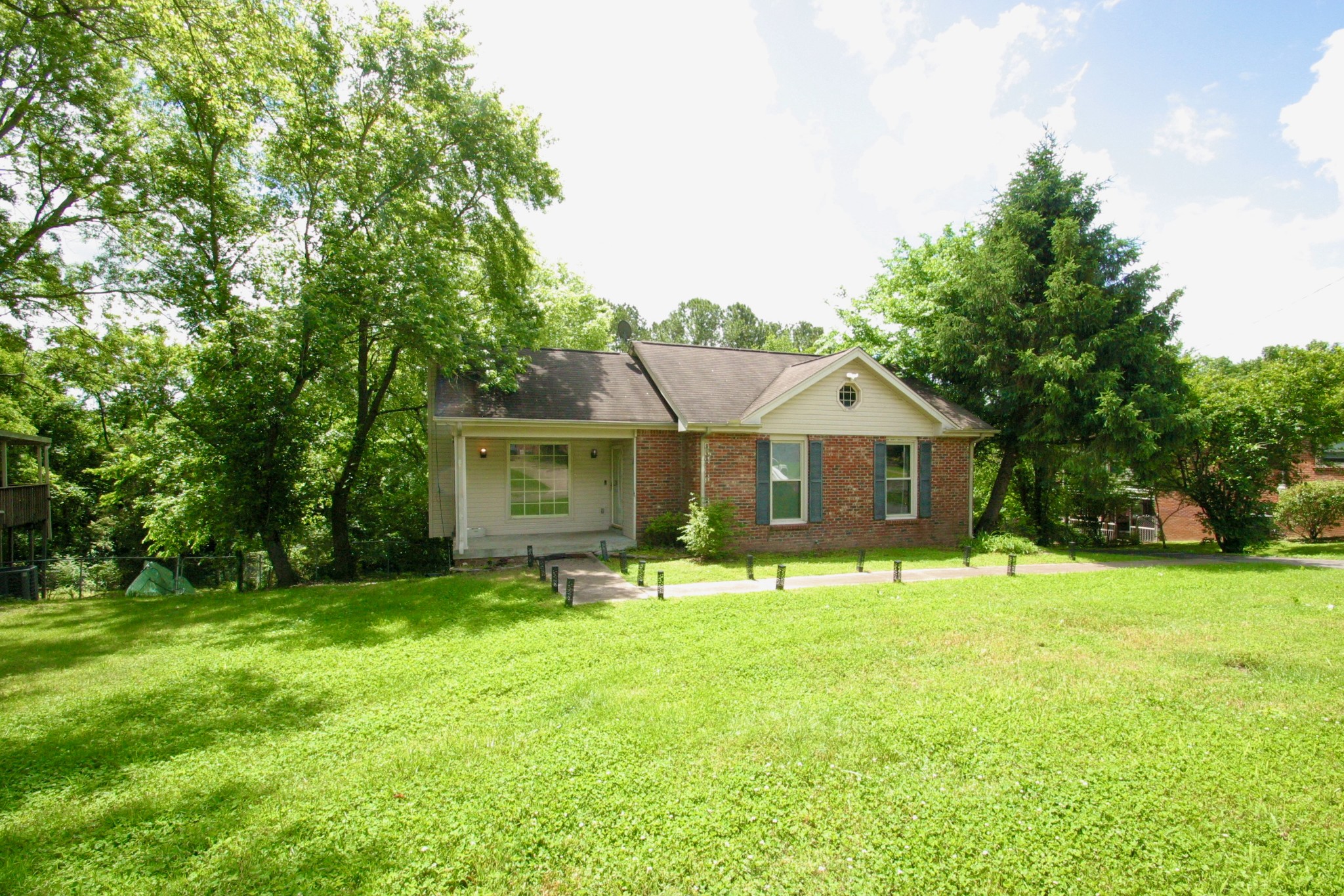 221 Santa Rosa Ct