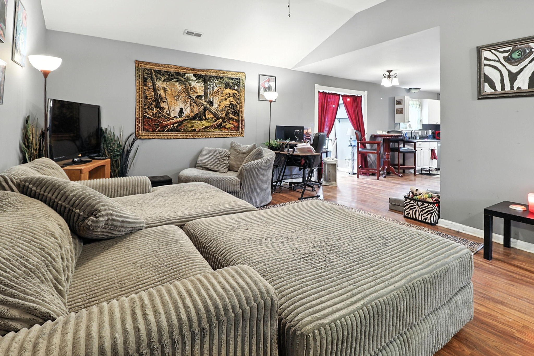 206 Cross Valley Dr