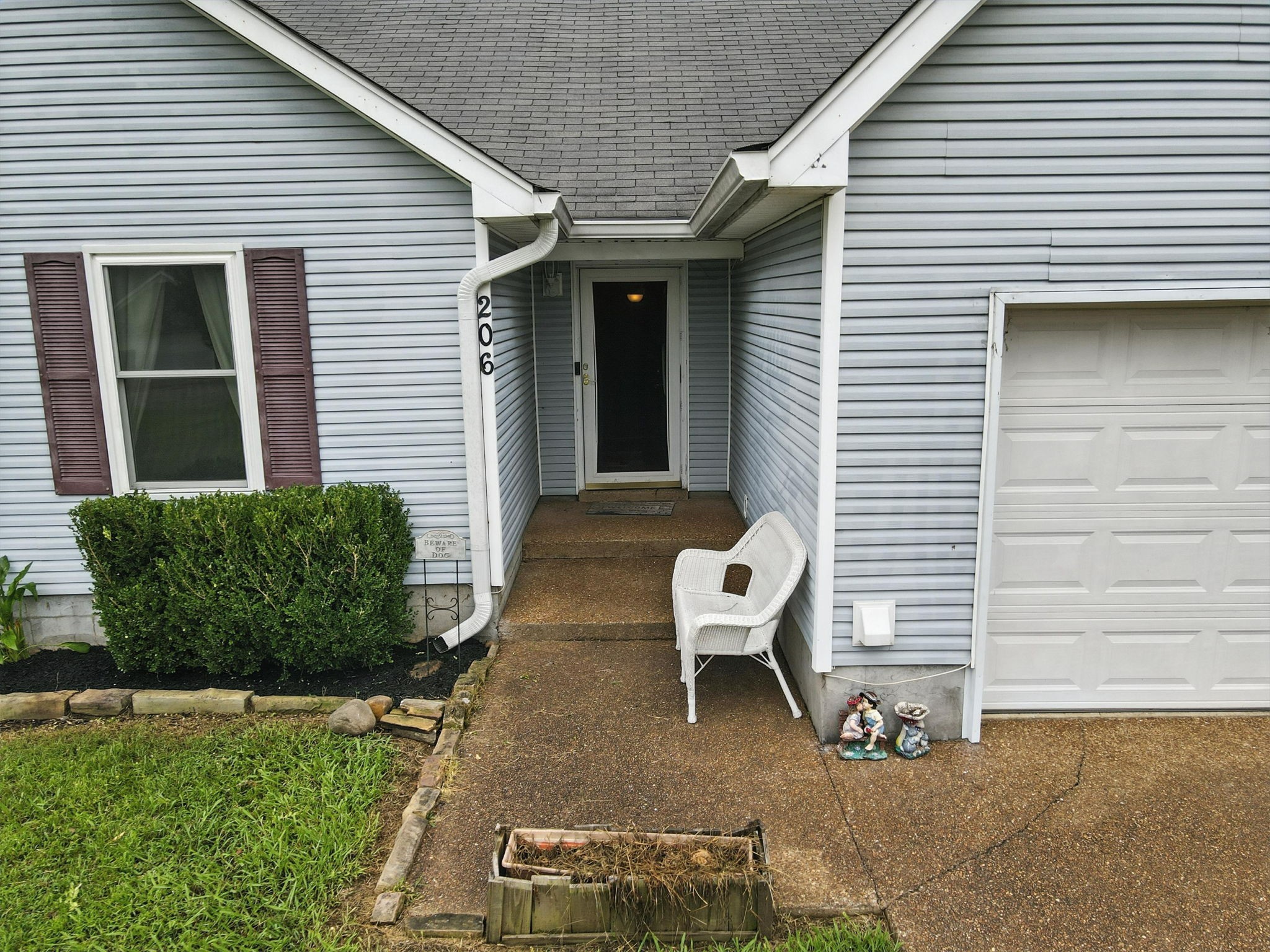206 Cross Valley Dr