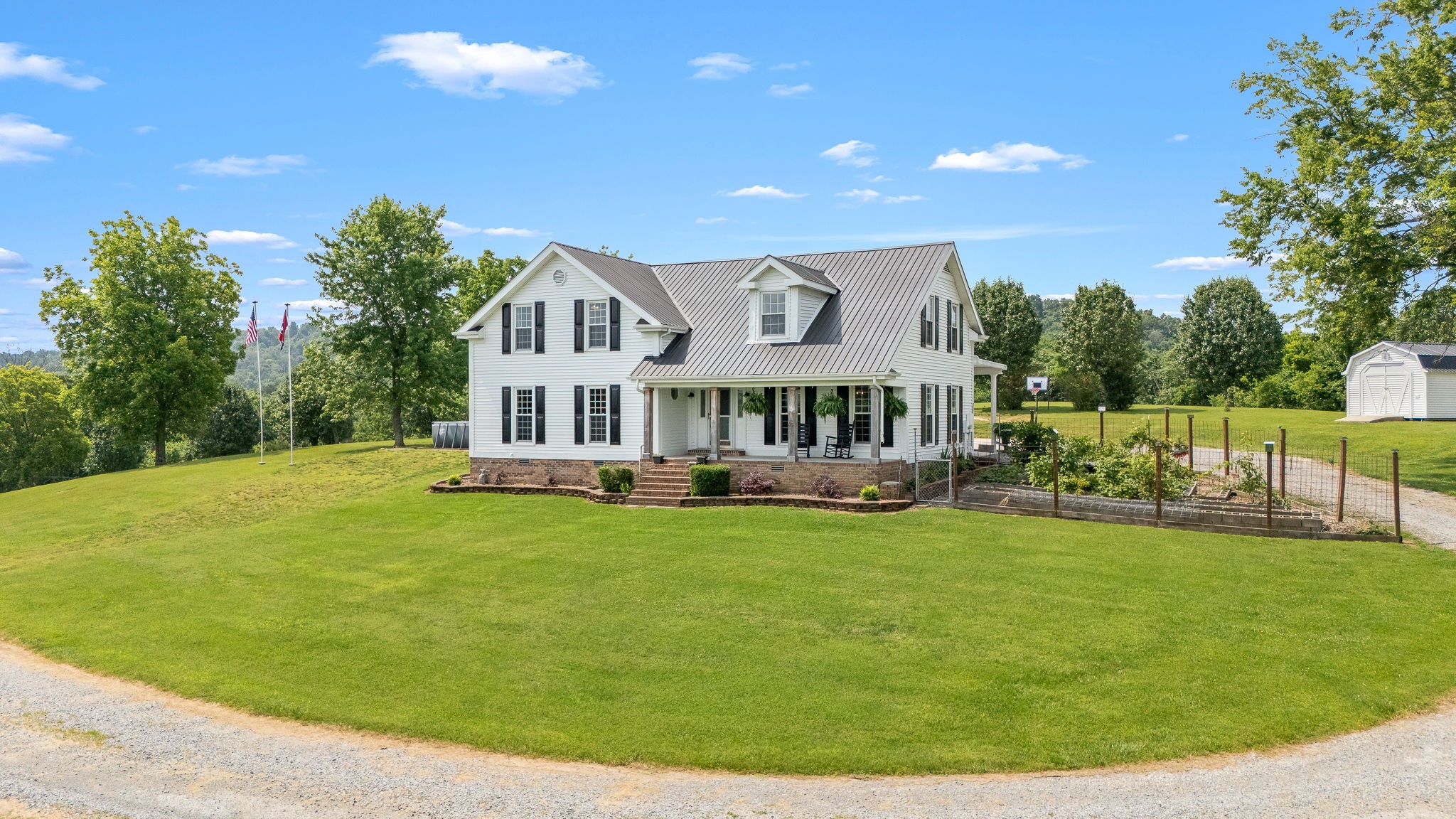699 Magan Ln