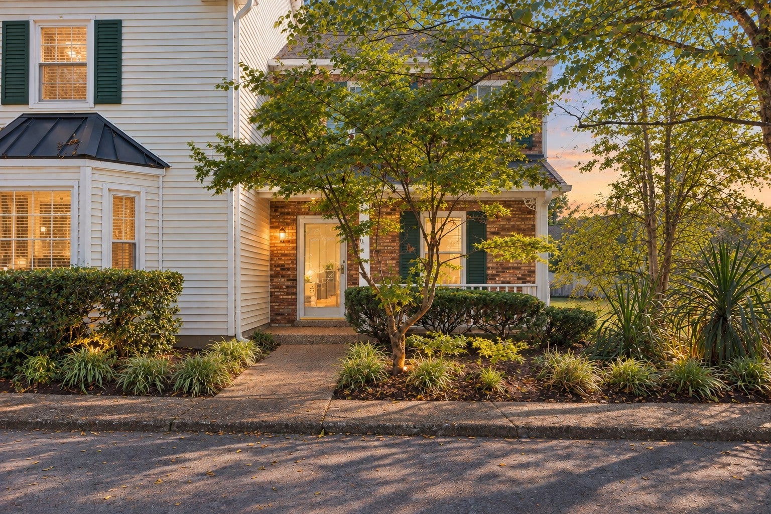 2-bed listing at 305 Chase Ct, Franklin