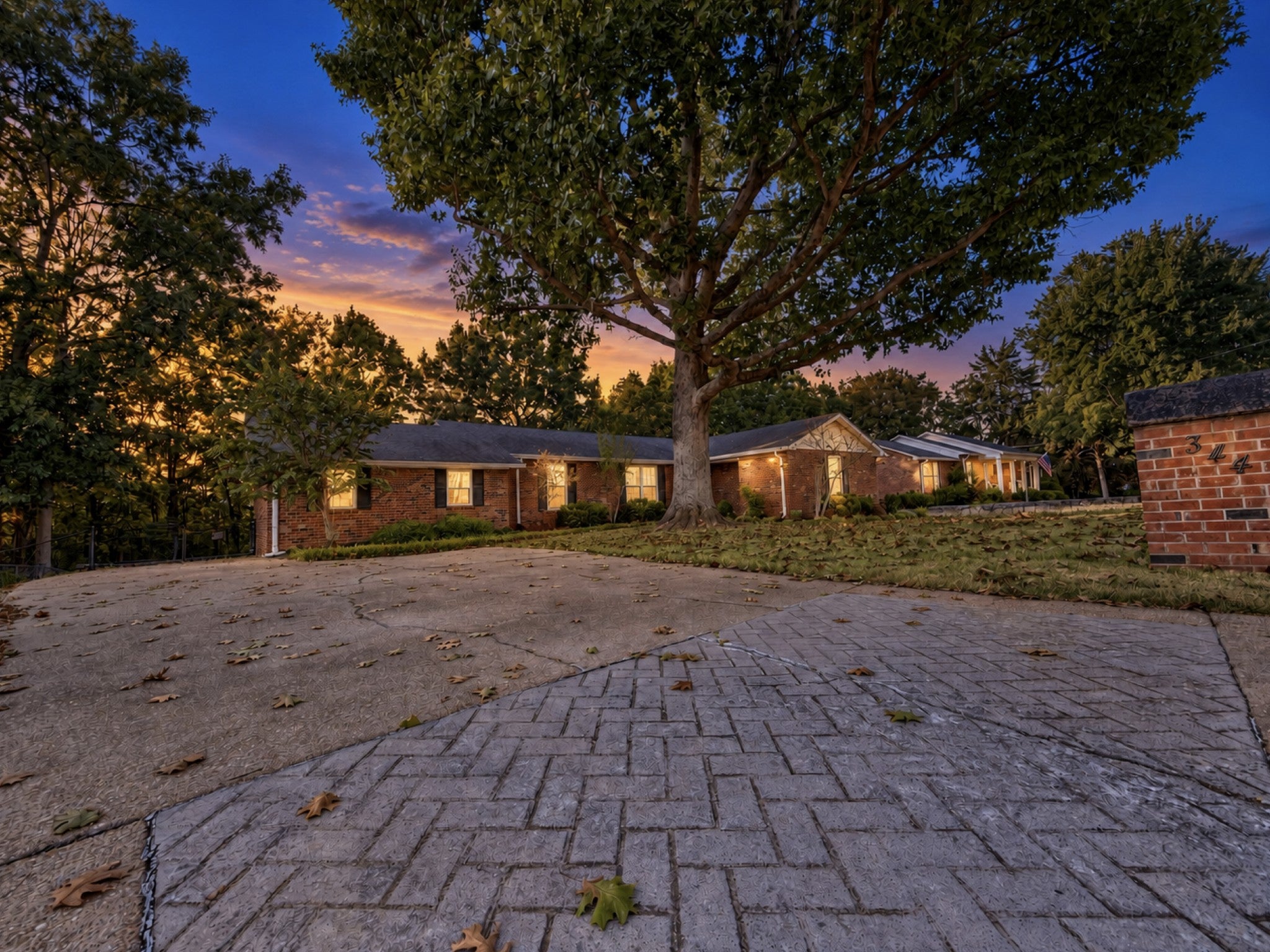 344 Clearlake Dr W