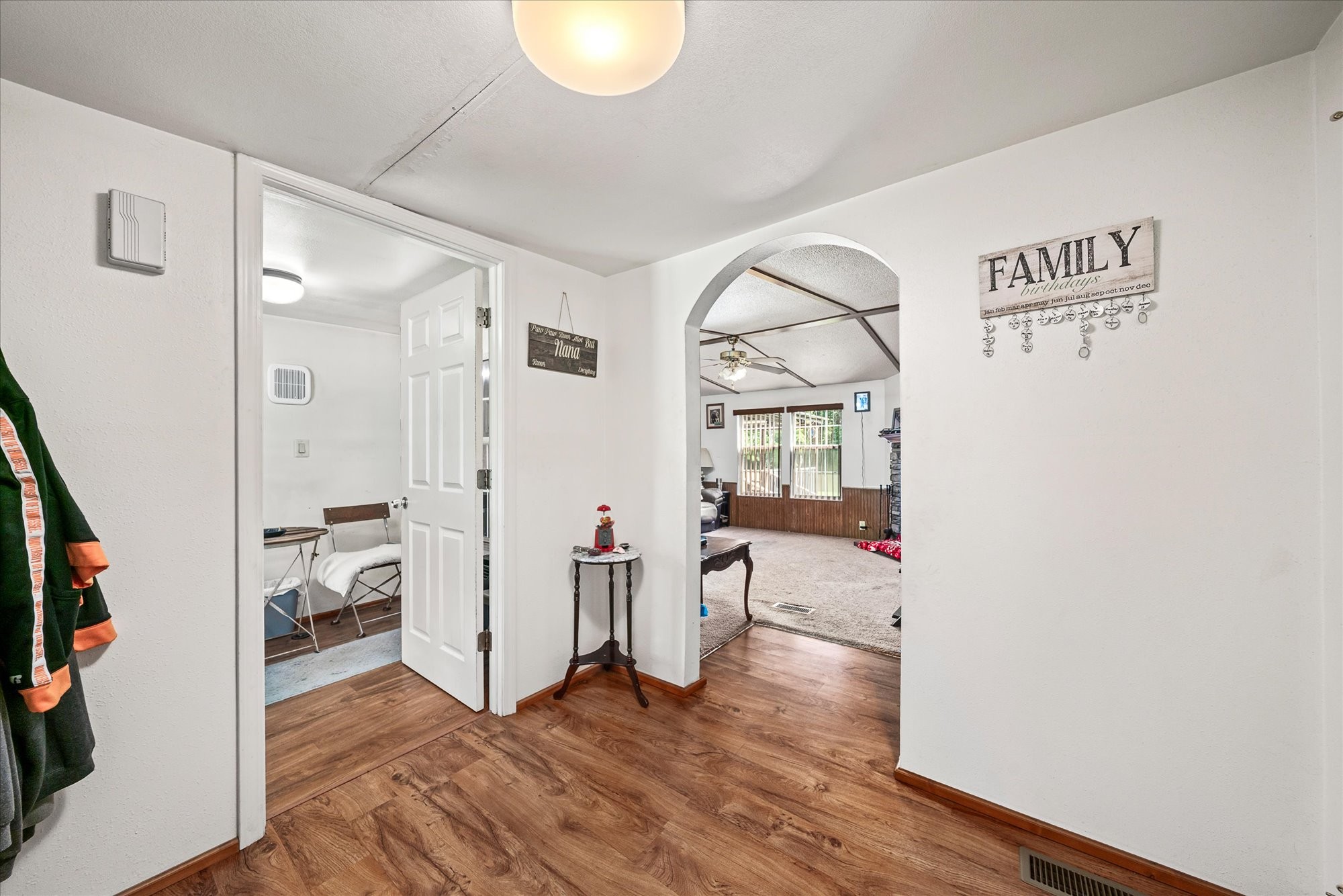 306 Viola Dr
