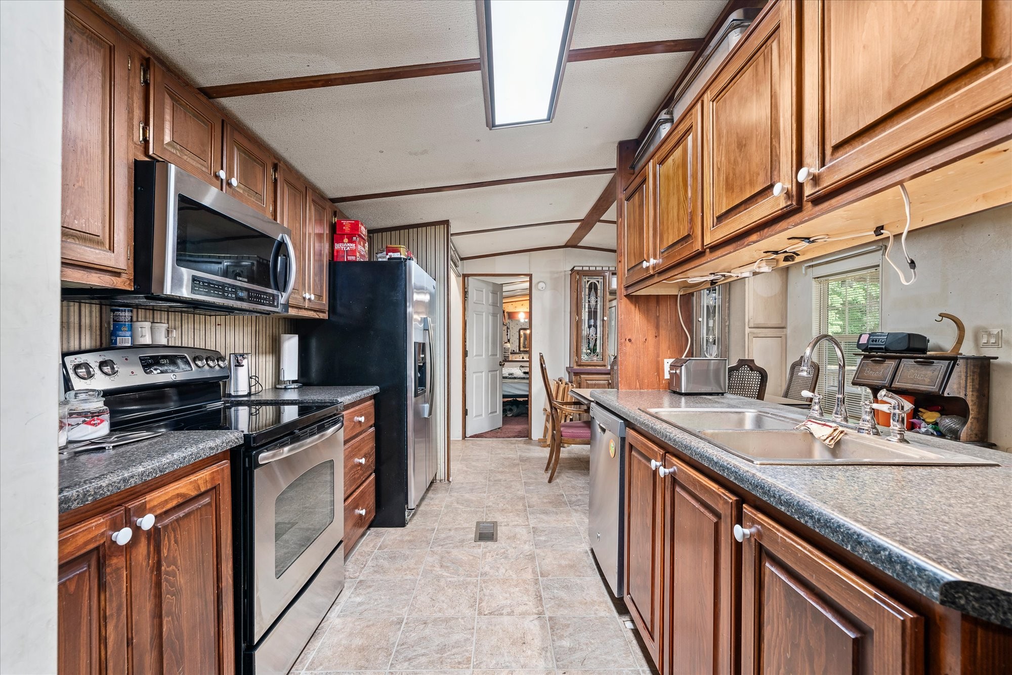 306 Viola Dr