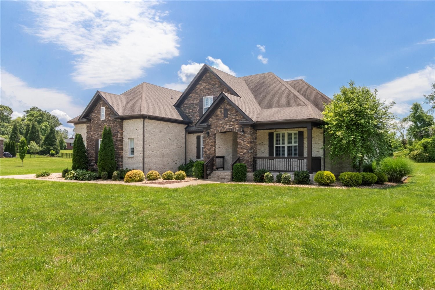 1700 Zevon Ct