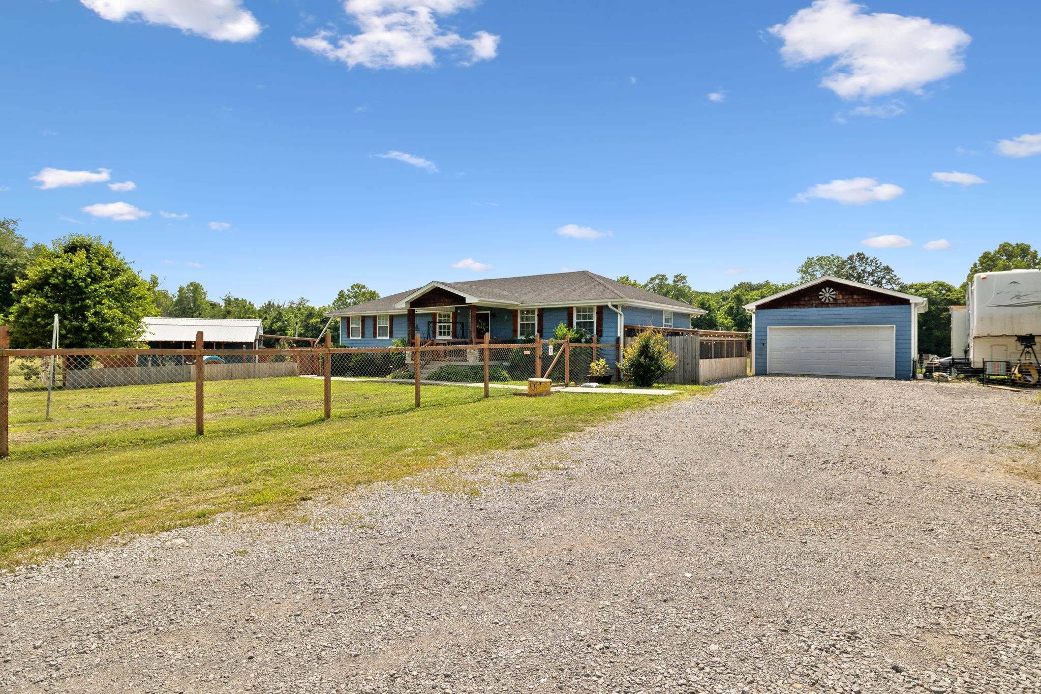 3885 Highway 231 S