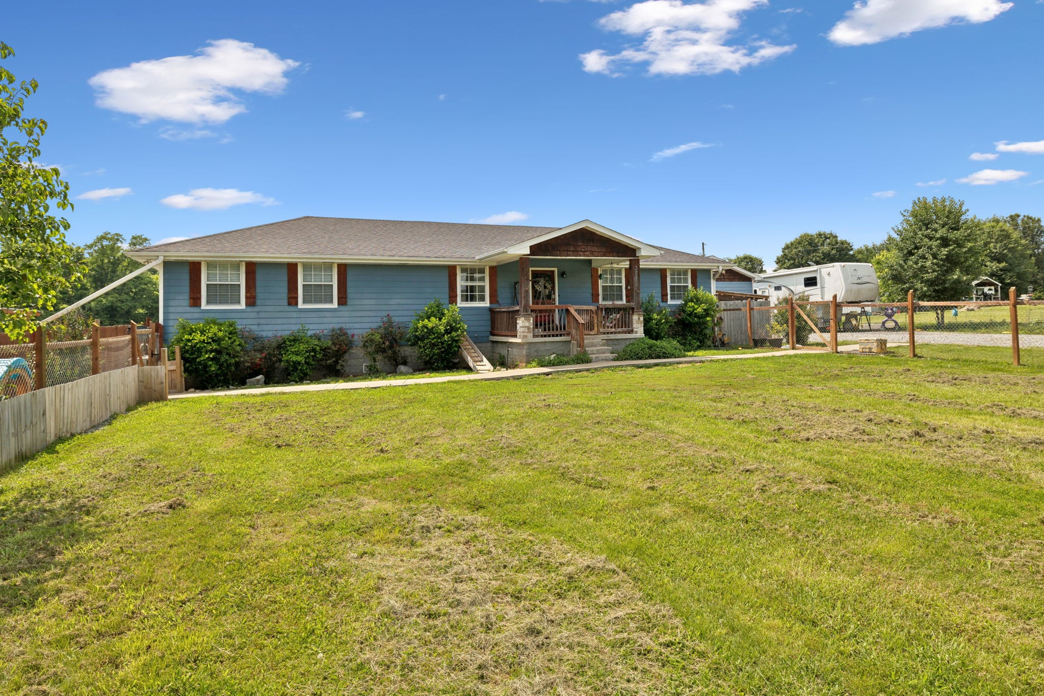 3885 Highway 231 S