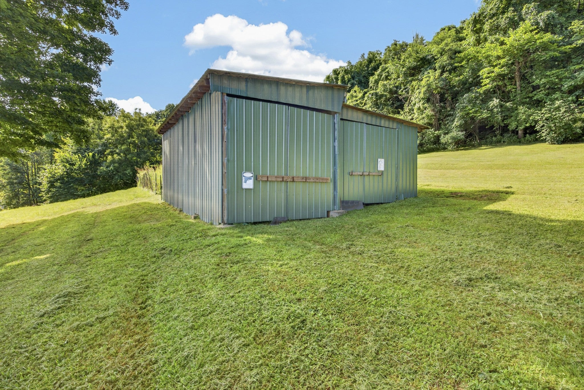 955 Livingston Boatdock Rd