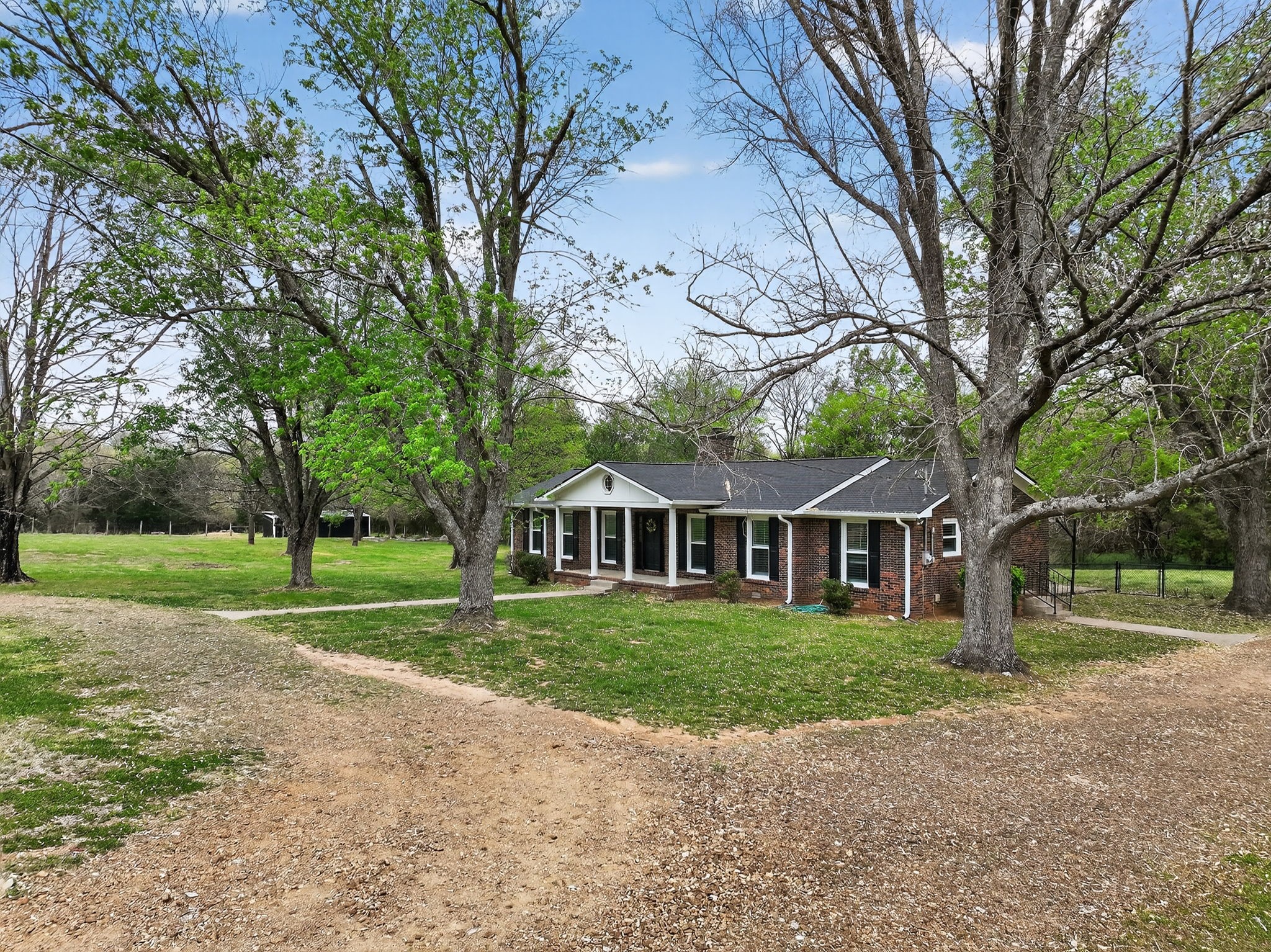 7623 Halls Hill Pike