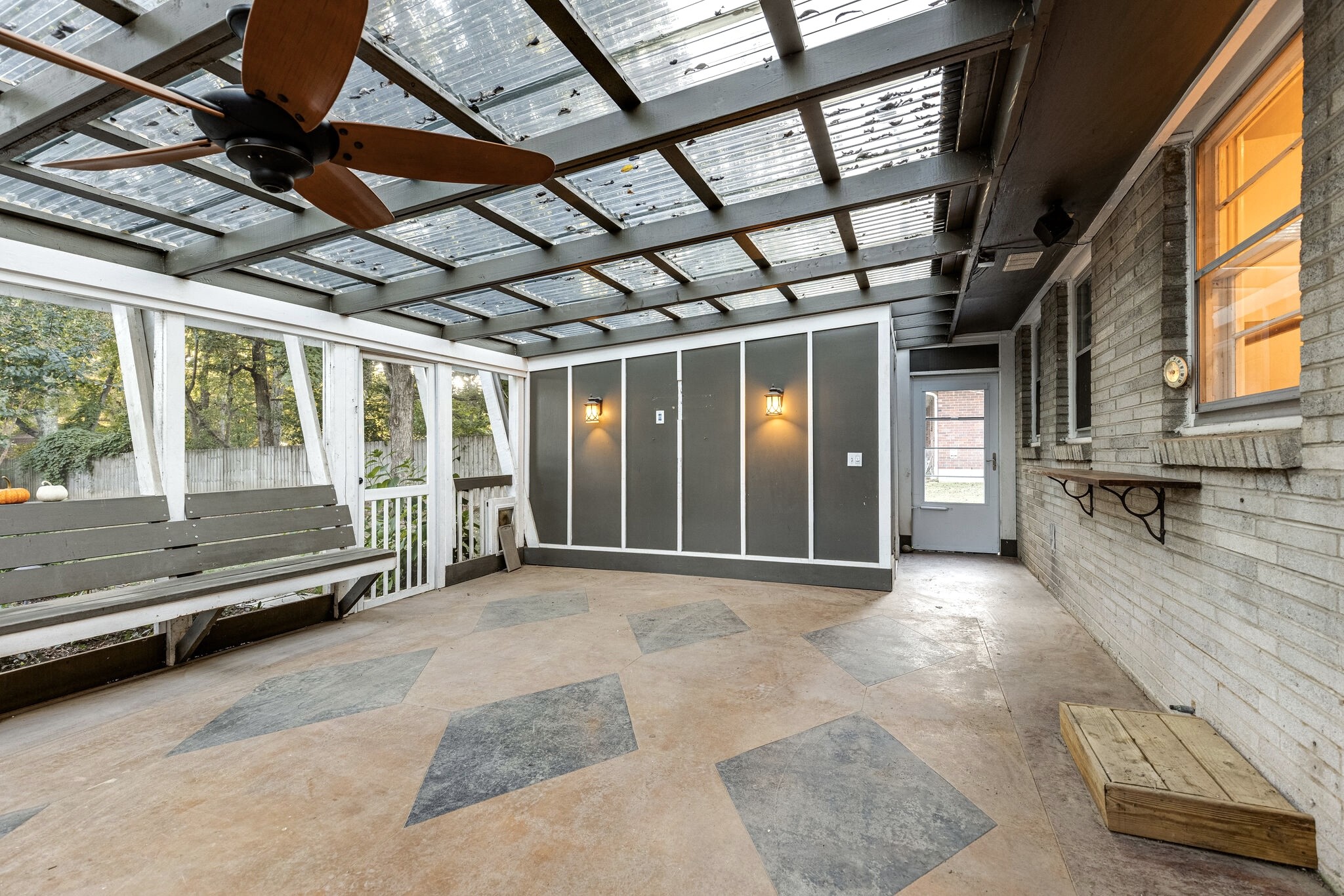 Nashville, Tennessee 37211, United States, 3 Bedrooms Bedrooms, ,3 BathroomsBathrooms,Residential,Active,117769