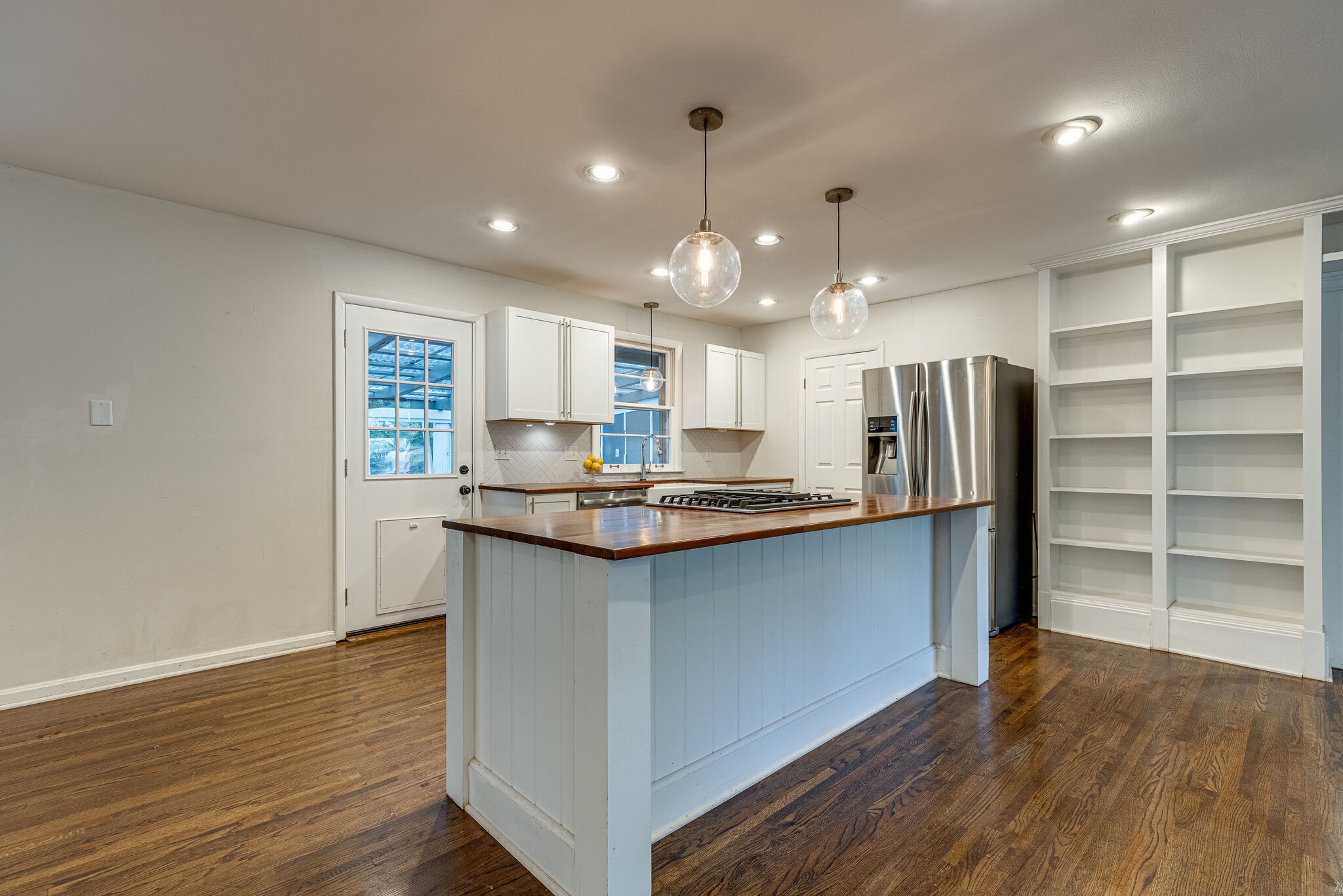 Nashville, Tennessee 37211, United States, 3 Bedrooms Bedrooms, ,3 BathroomsBathrooms,Residential,Active,117769