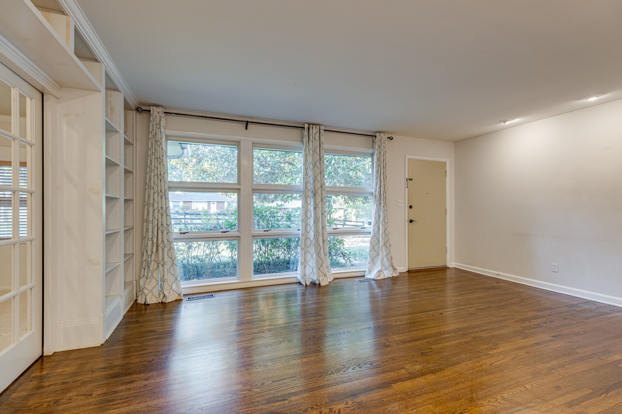 Nashville, Tennessee 37211, United States, 3 Bedrooms Bedrooms, ,3 BathroomsBathrooms,Residential,Active,117769