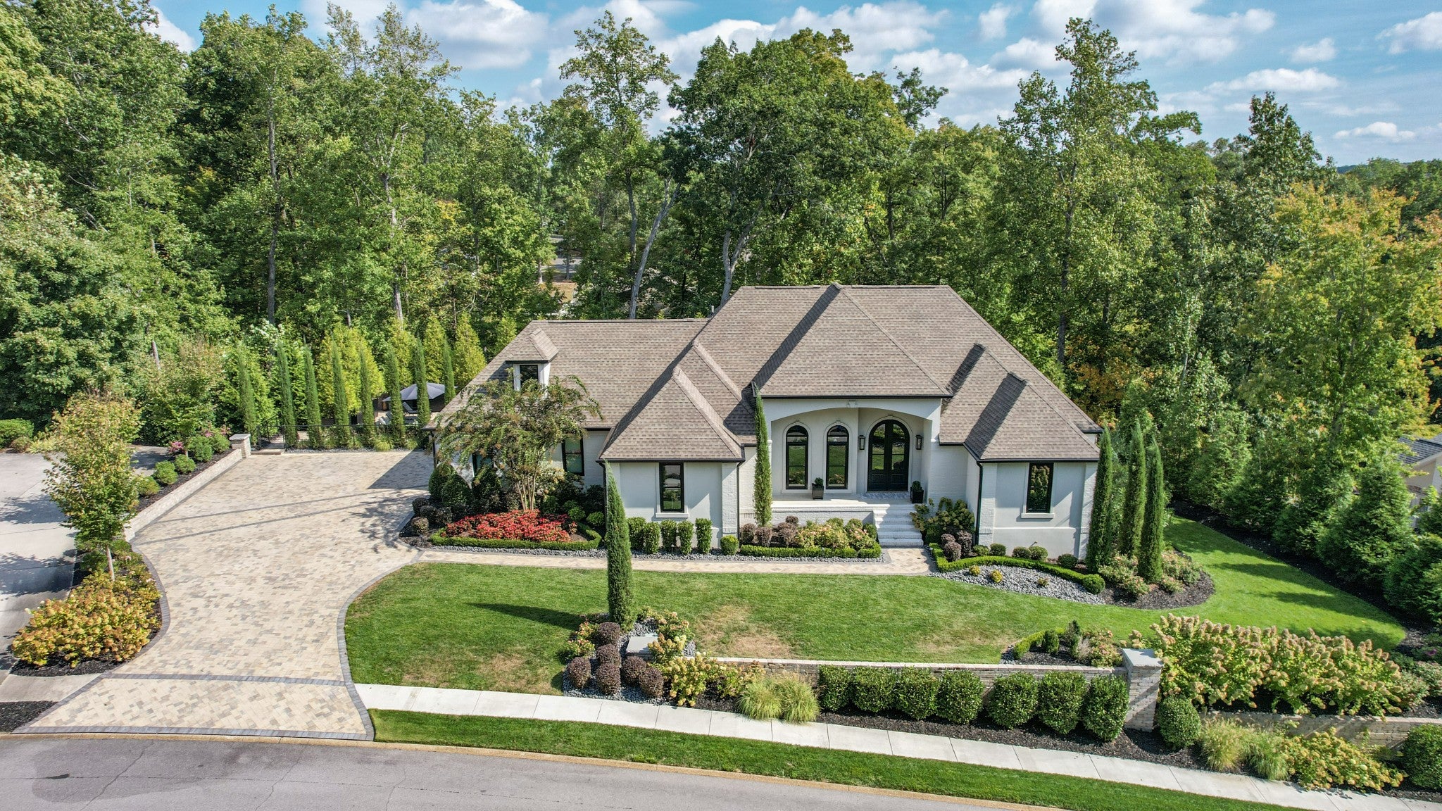 625 Paragon Pkwy NW