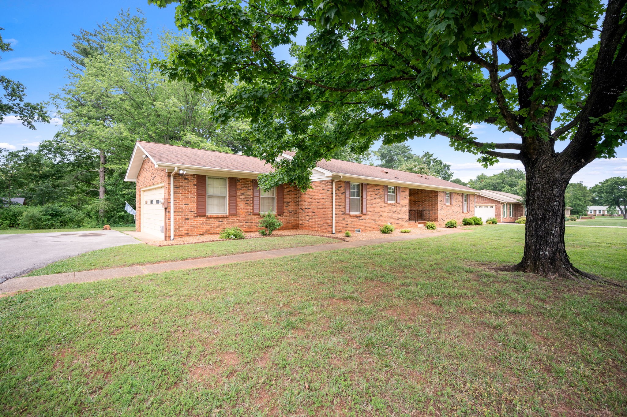 Middle Tennessee Properties 3 2715 Clearview Ct