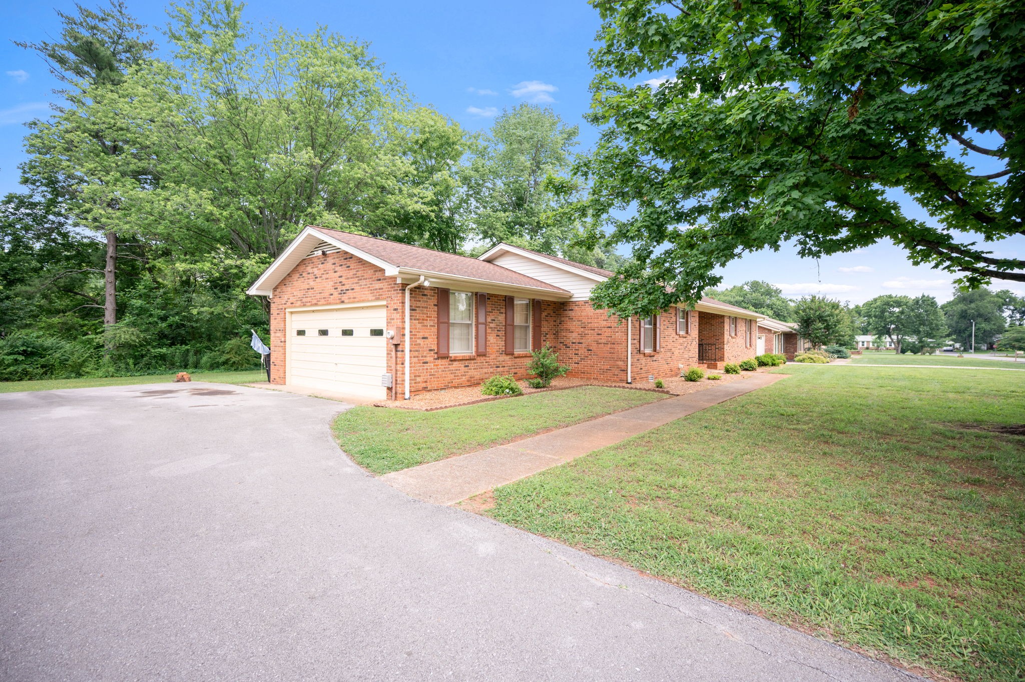 Middle Tennessee Properties 4 2715 Clearview Ct