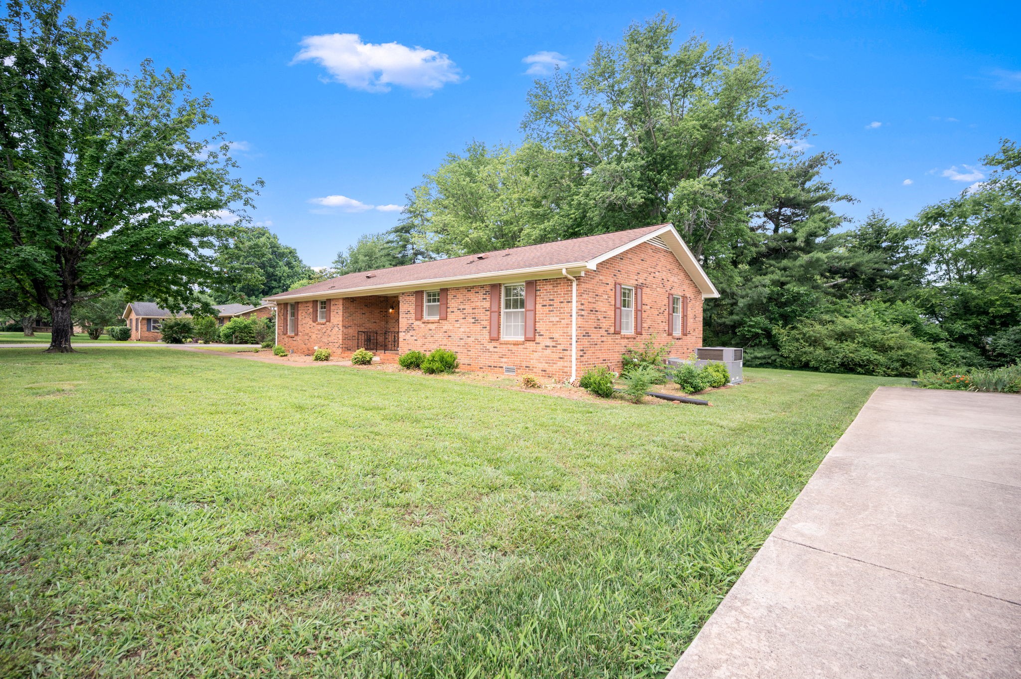 Middle Tennessee Properties 2 2715 Clearview Ct