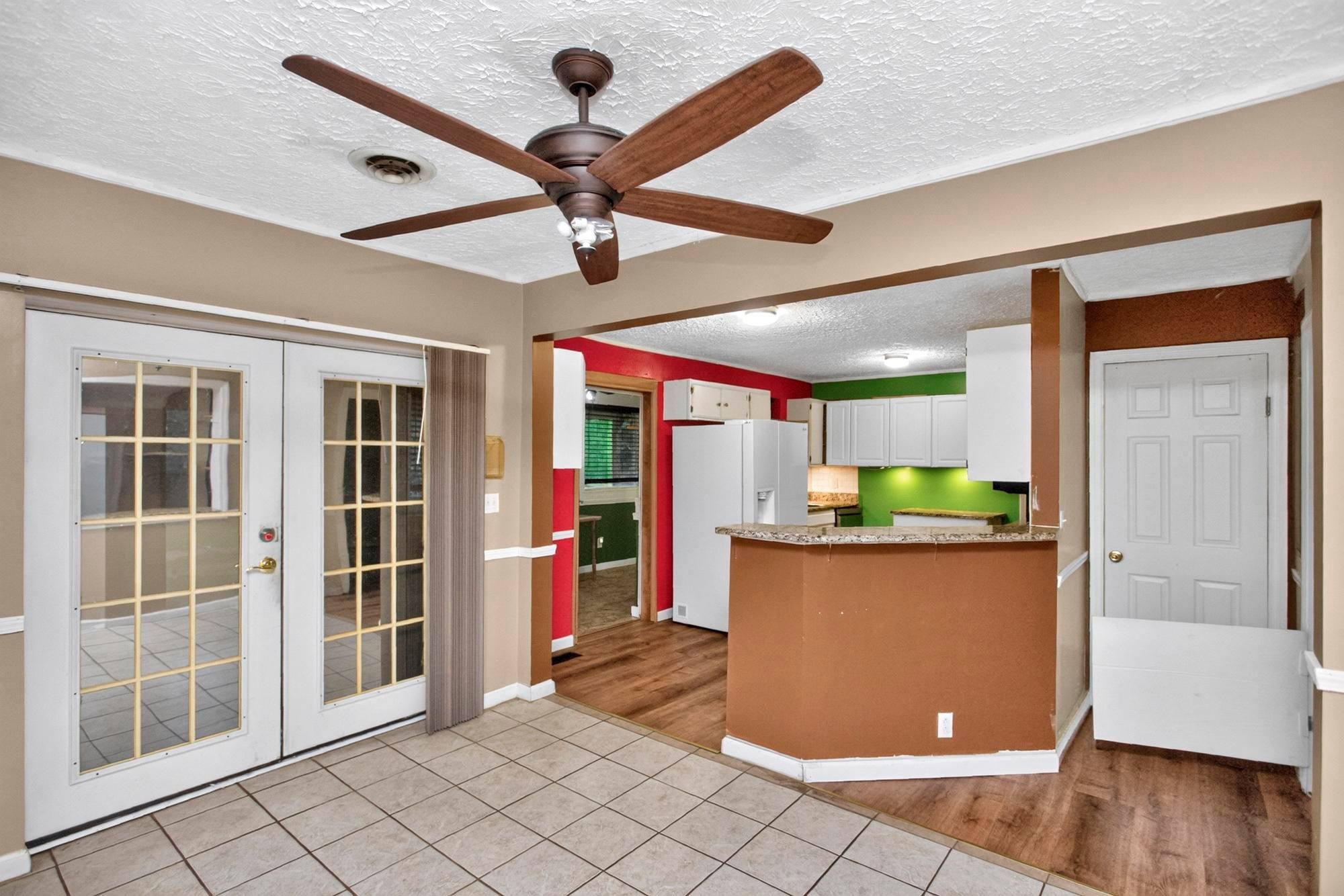 4913 Log Cabin Rd