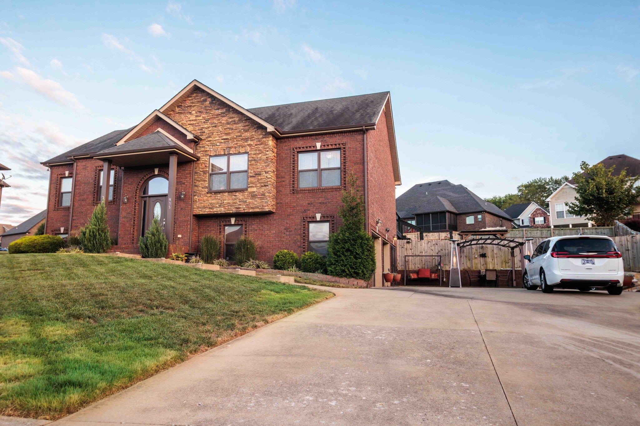 935 Spring Terrace Ct