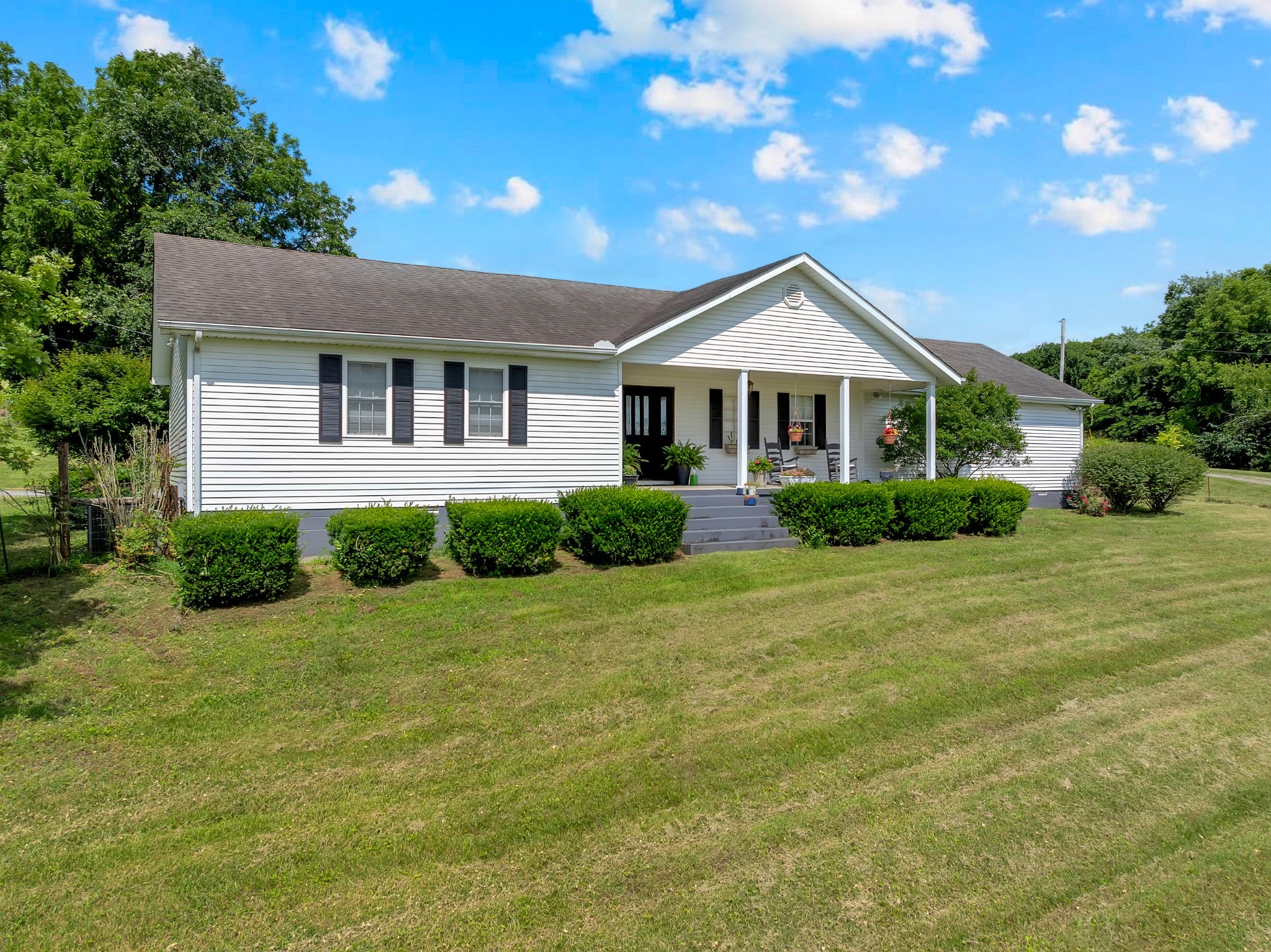 6933 Winchester Hwy