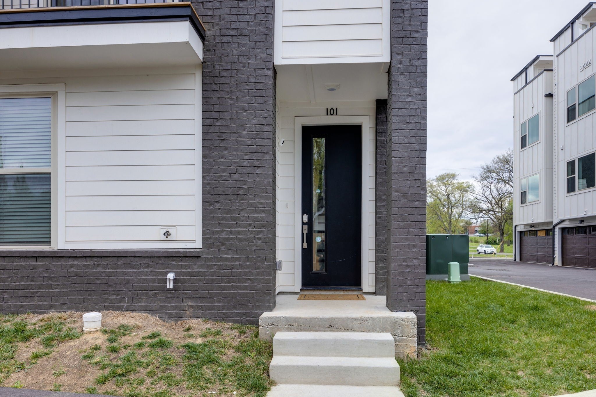 2719 Alameda St 101