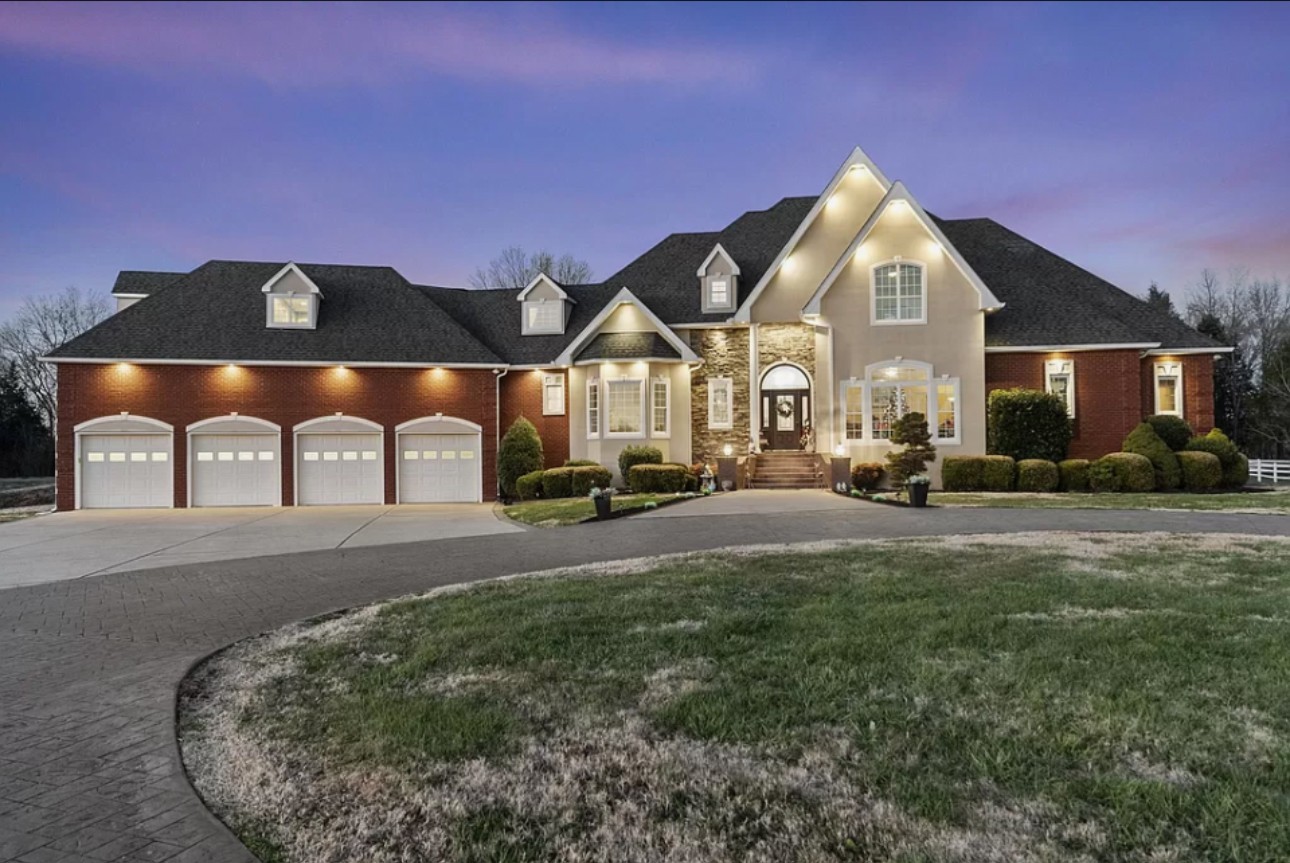 1871 Highway 52 E