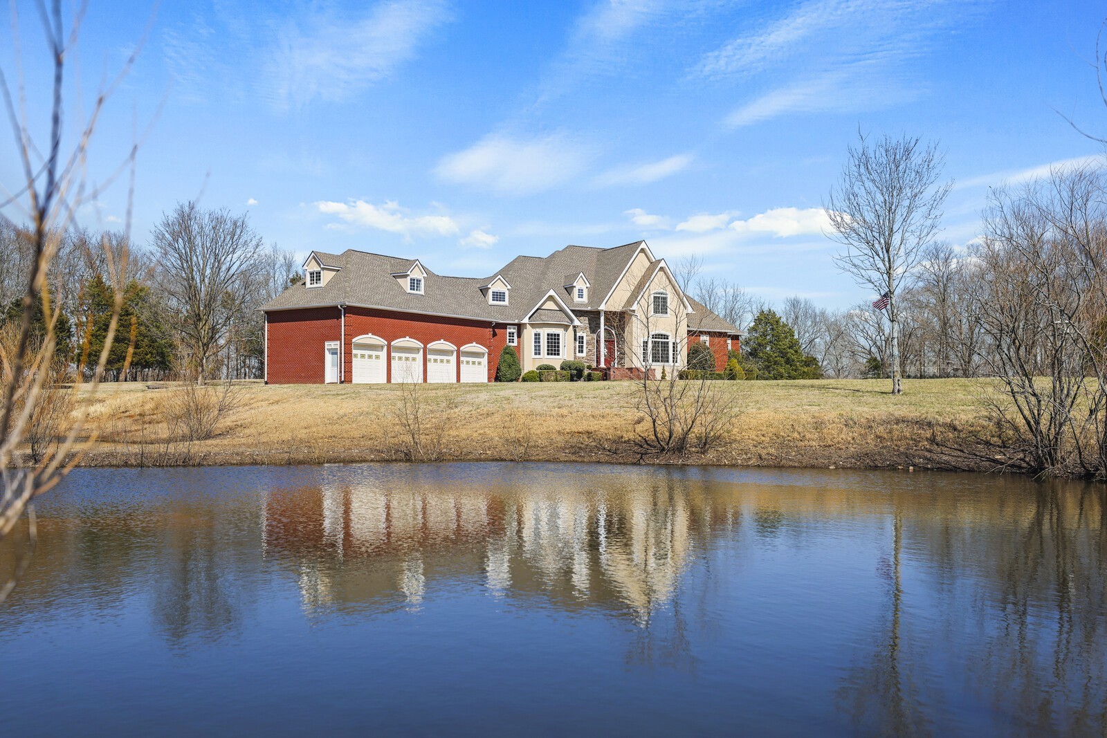 1871 Highway 52 E