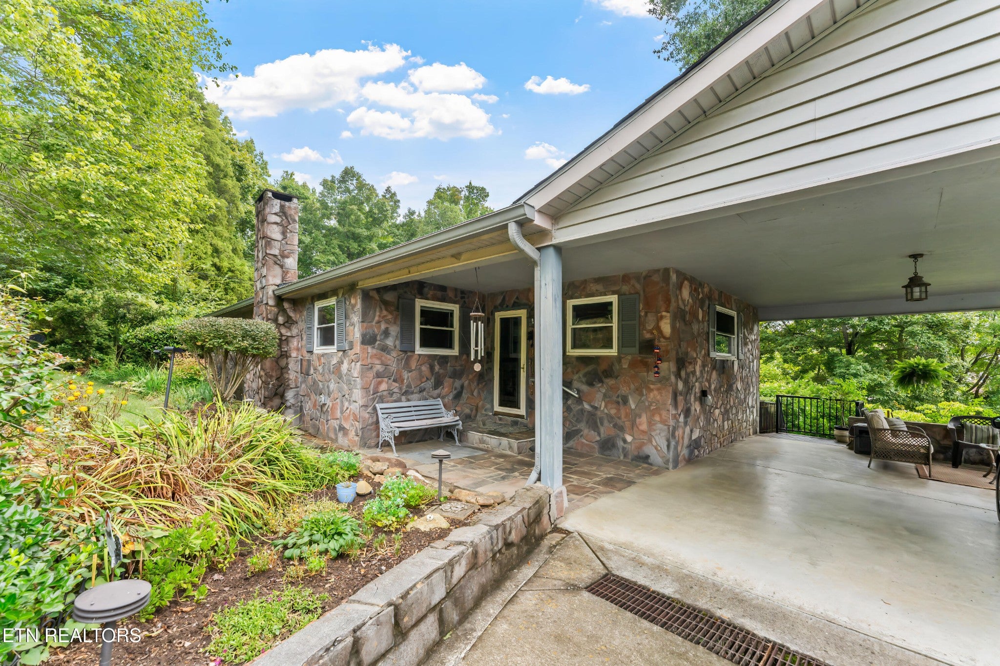 1629 Piney Point Rd