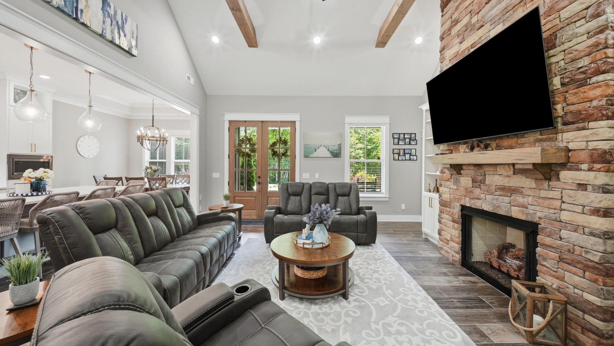 129 Ken Drive NW