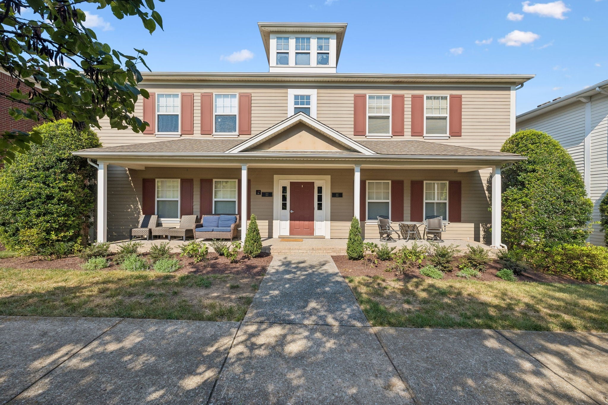 2-bed condo for sale in Franklin, TN 37067, 1017 Park Run Dr 1017 Park Run Dr, Franklin TN 37067 2-bed condo, photo 1 of 33
