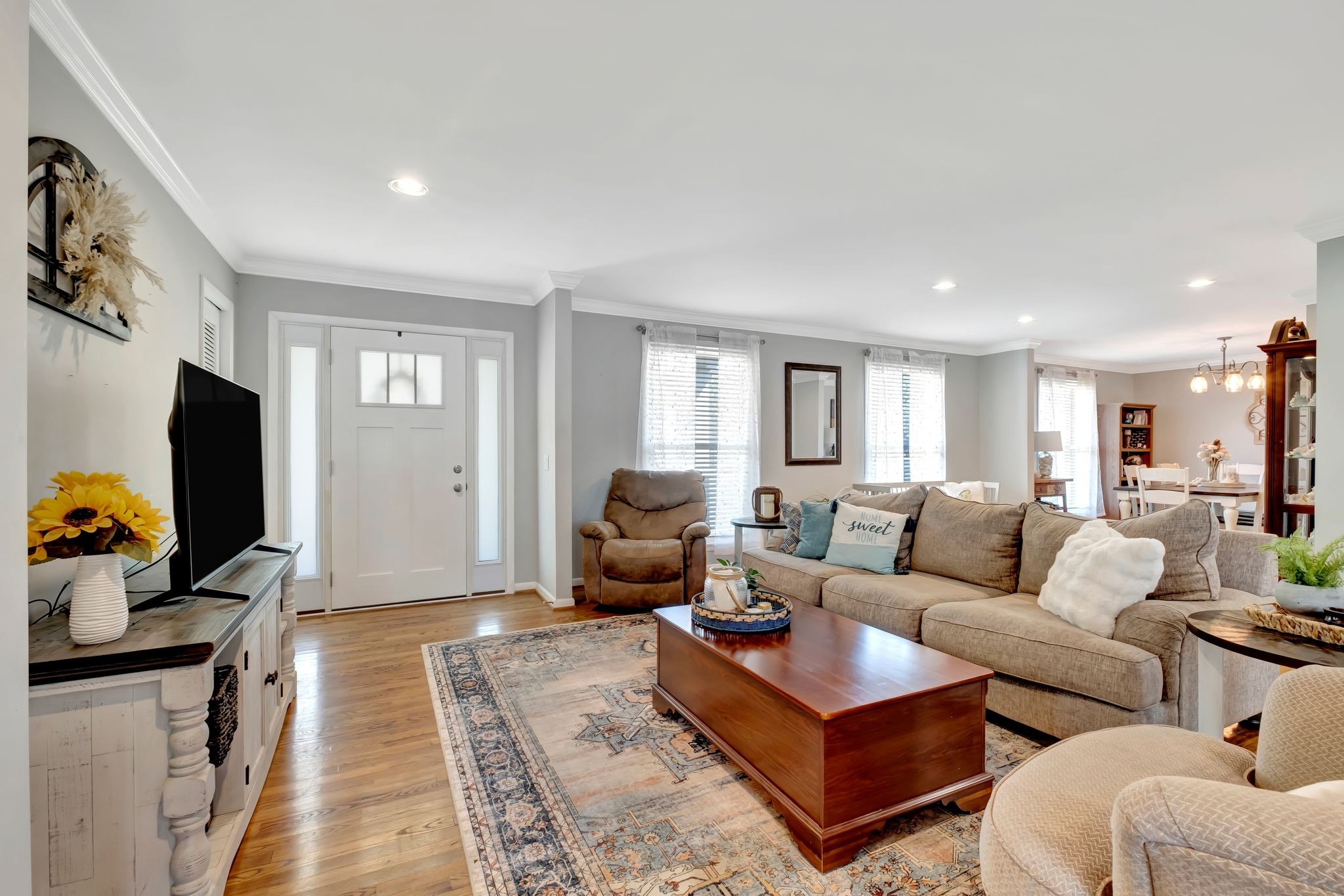 1803 W Lori Lee Dr