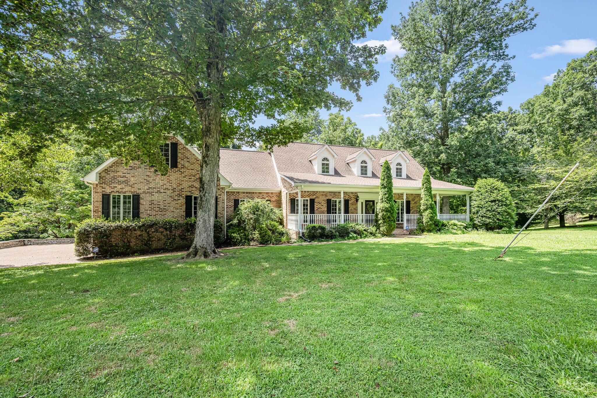 255 PARKS DRIVE