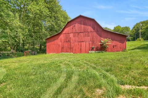 911 Petersburg Chestnt Rdg Rd Petersburg TN 37144