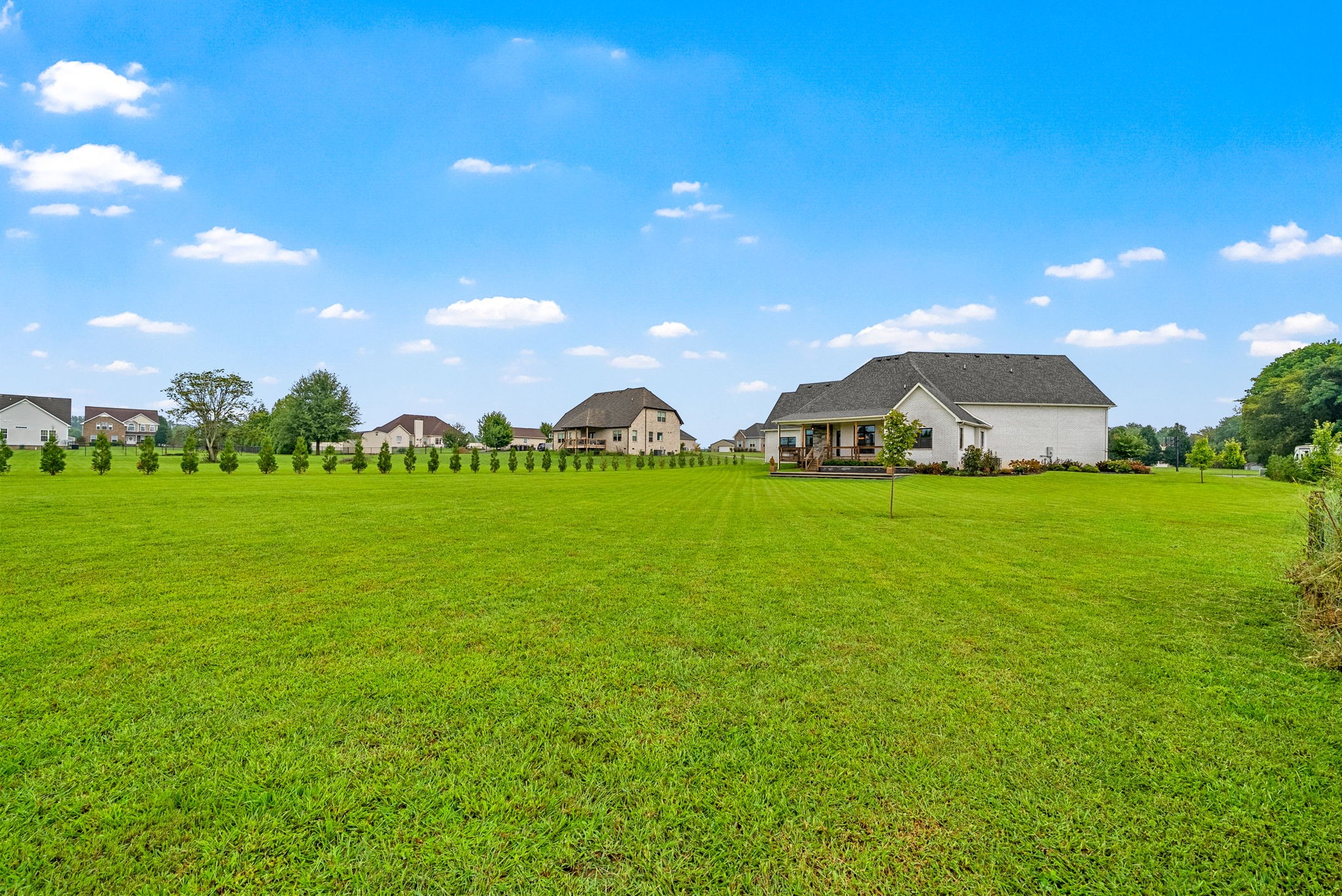 Clarksville, Tennessee 37040, United States, 4 Bedrooms Bedrooms, ,4 BathroomsBathrooms,Residential,Active,218137