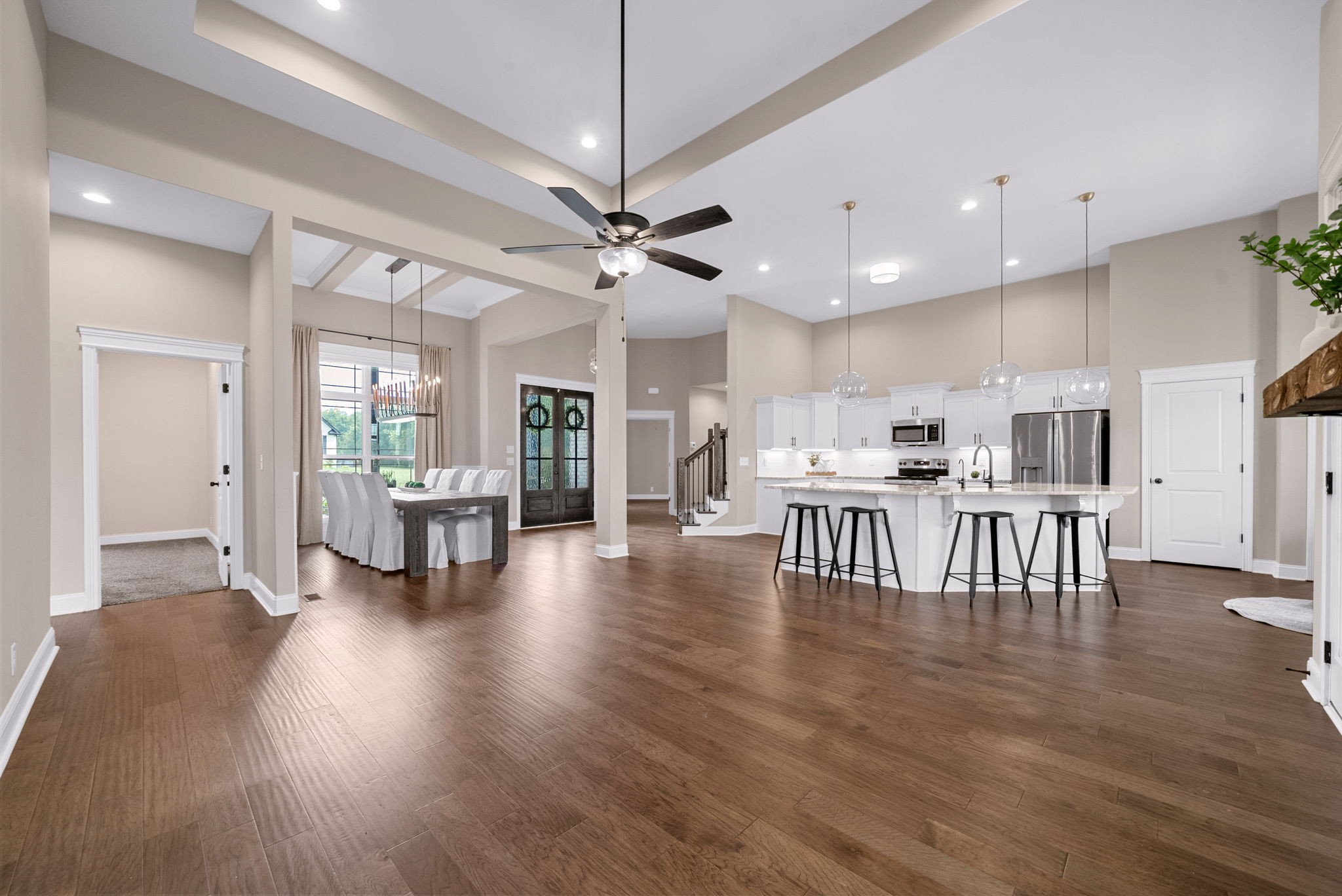 Clarksville, Tennessee 37040, United States, 4 Bedrooms Bedrooms, ,4 BathroomsBathrooms,Residential,Active,218137