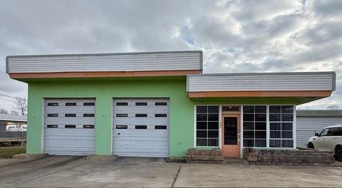 Photo of 712 Main Ave S, Fayetteville, TN 37334 (MLS # 3136717)