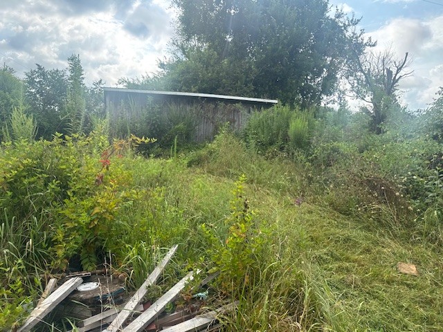1137 N Sumner Rd