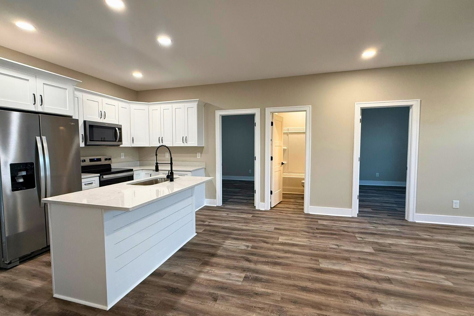 988 Davenport Rd