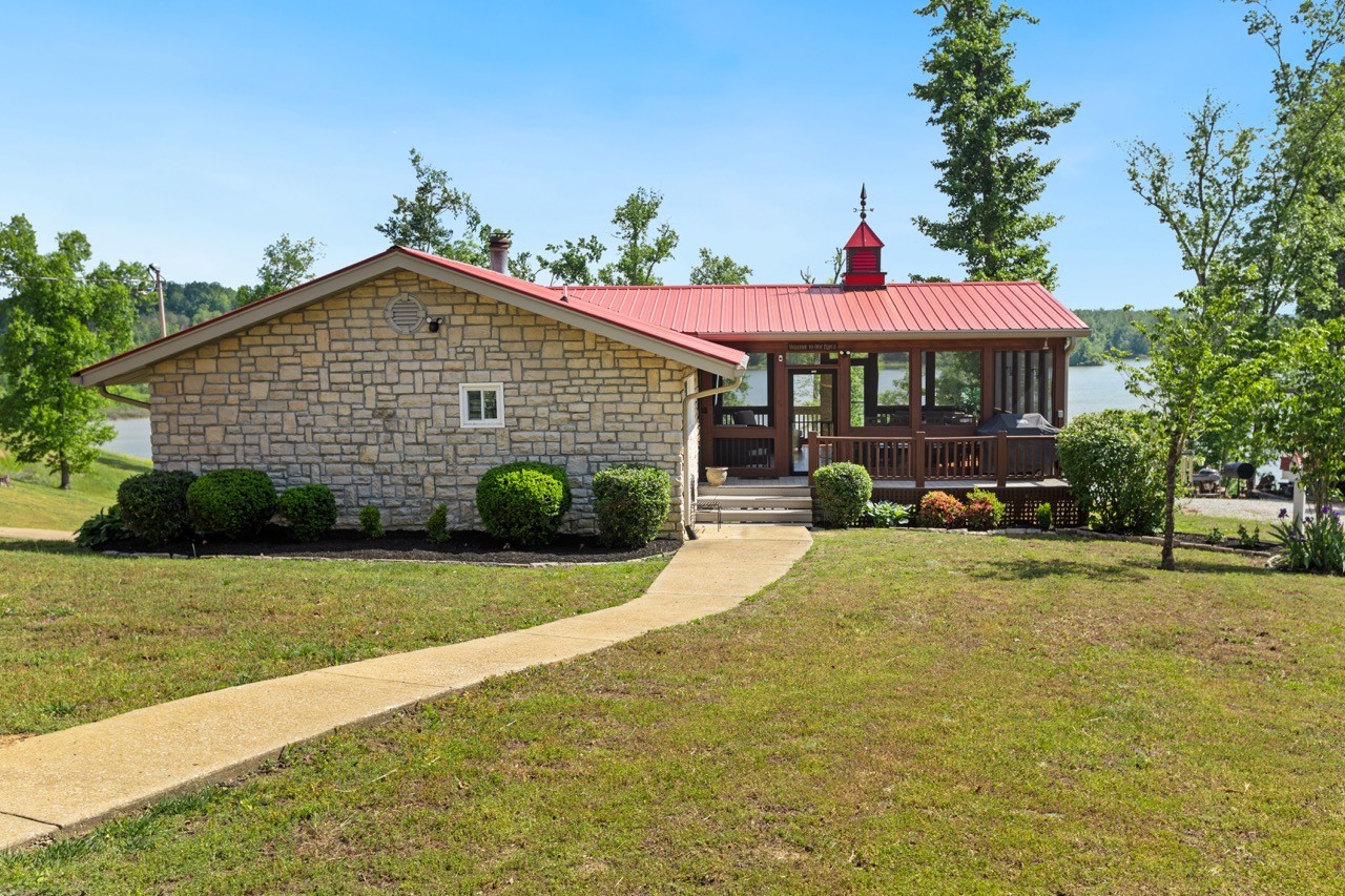 782 Driftwood Dr