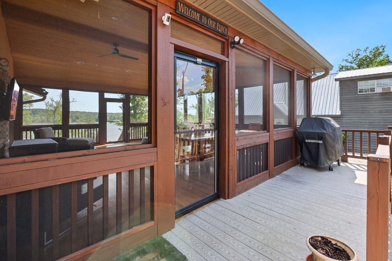 782 Driftwood Dr