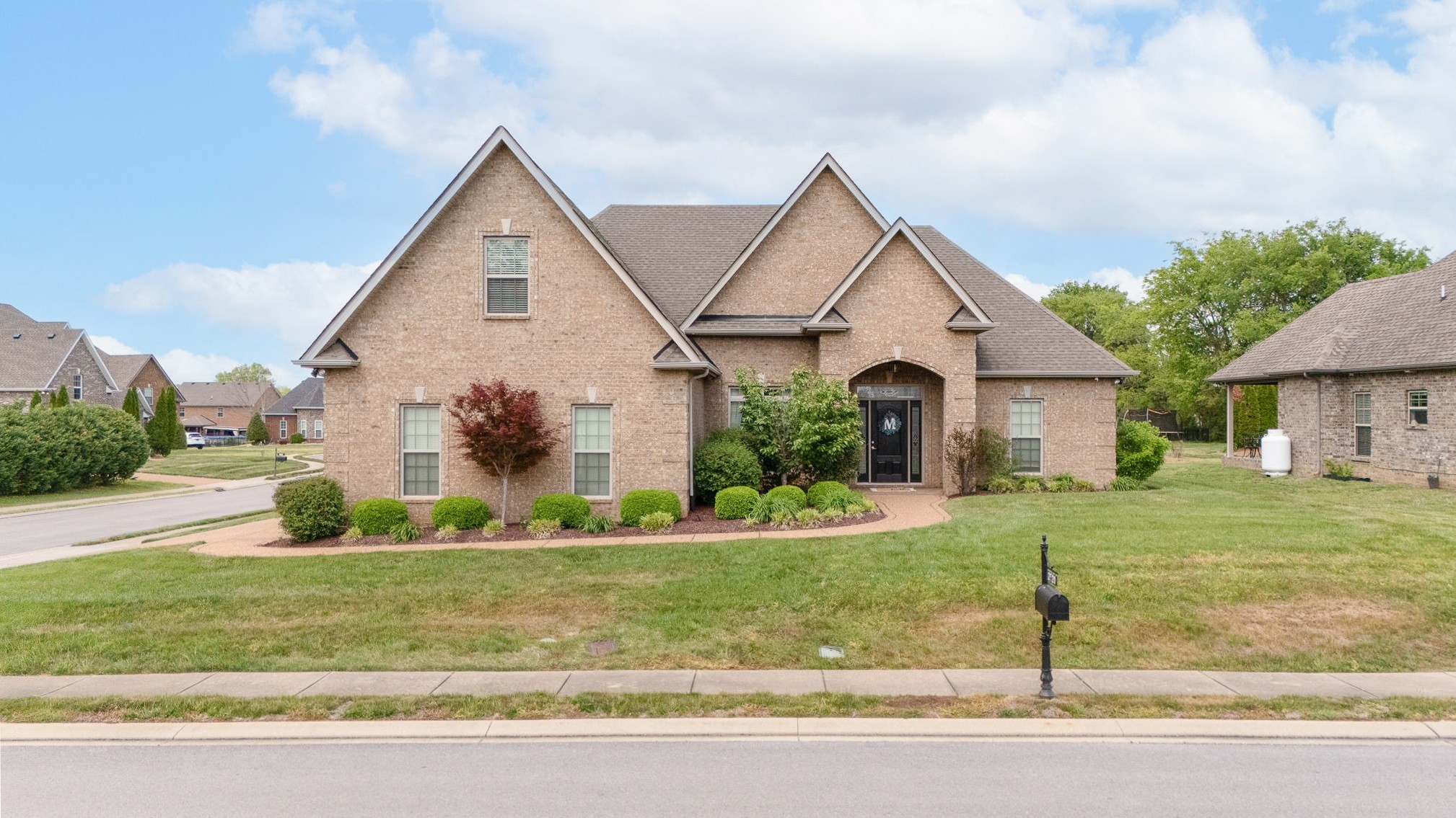 2520 Pebblecreek Ln