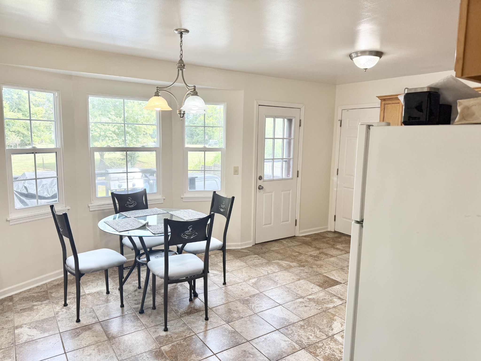 2529 McGinnis Dr