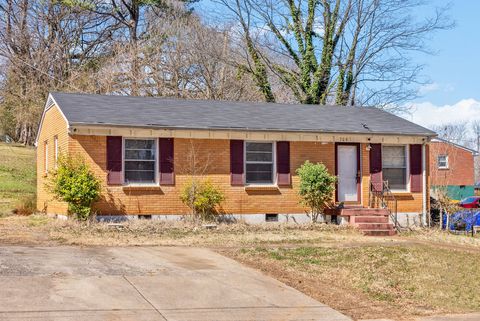 706 Forest St Clarksville TN 37040