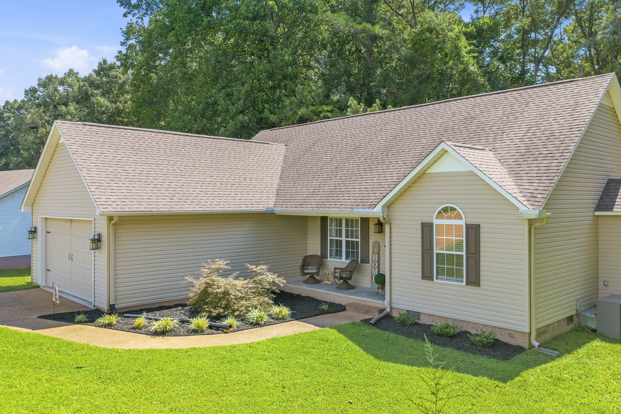 44 Stonehedge Dr