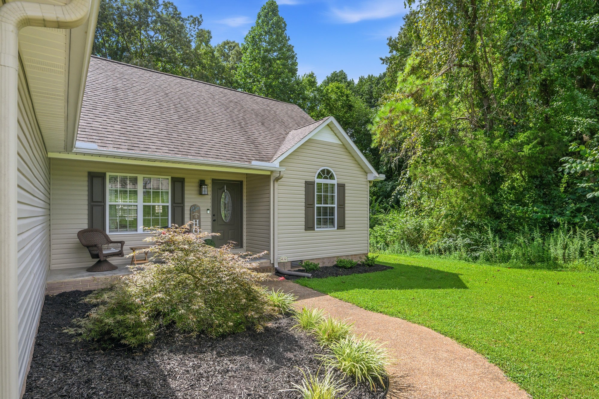 44 Stonehedge Dr