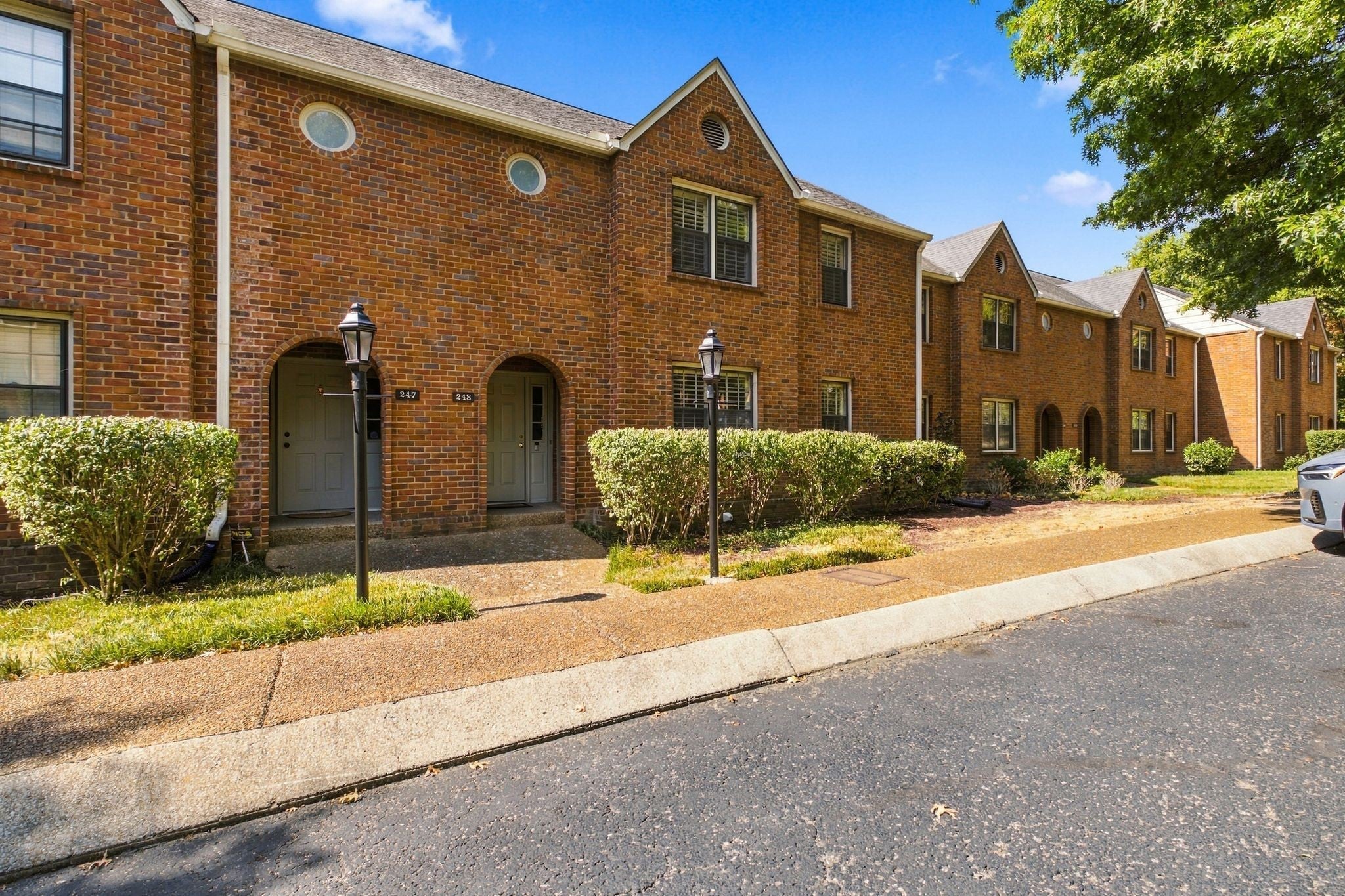 248 Westchase Dr