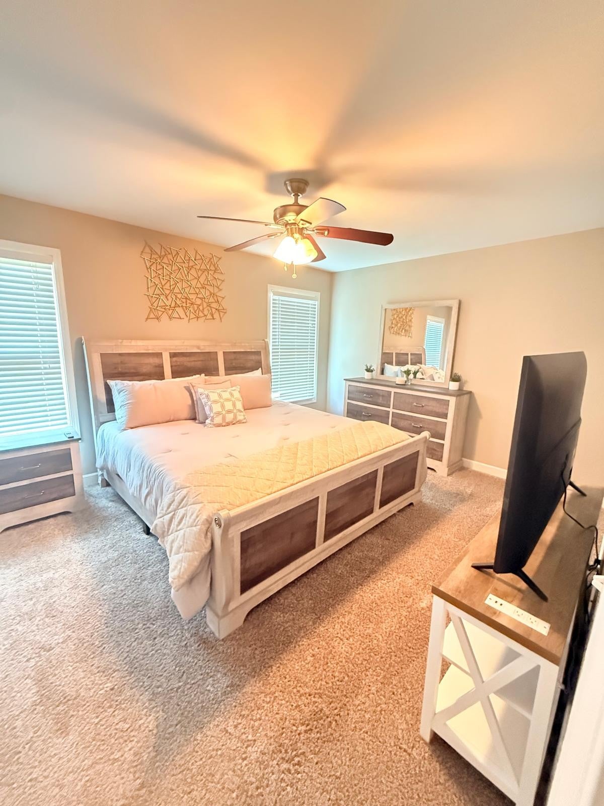 228 Heatherwood Dr