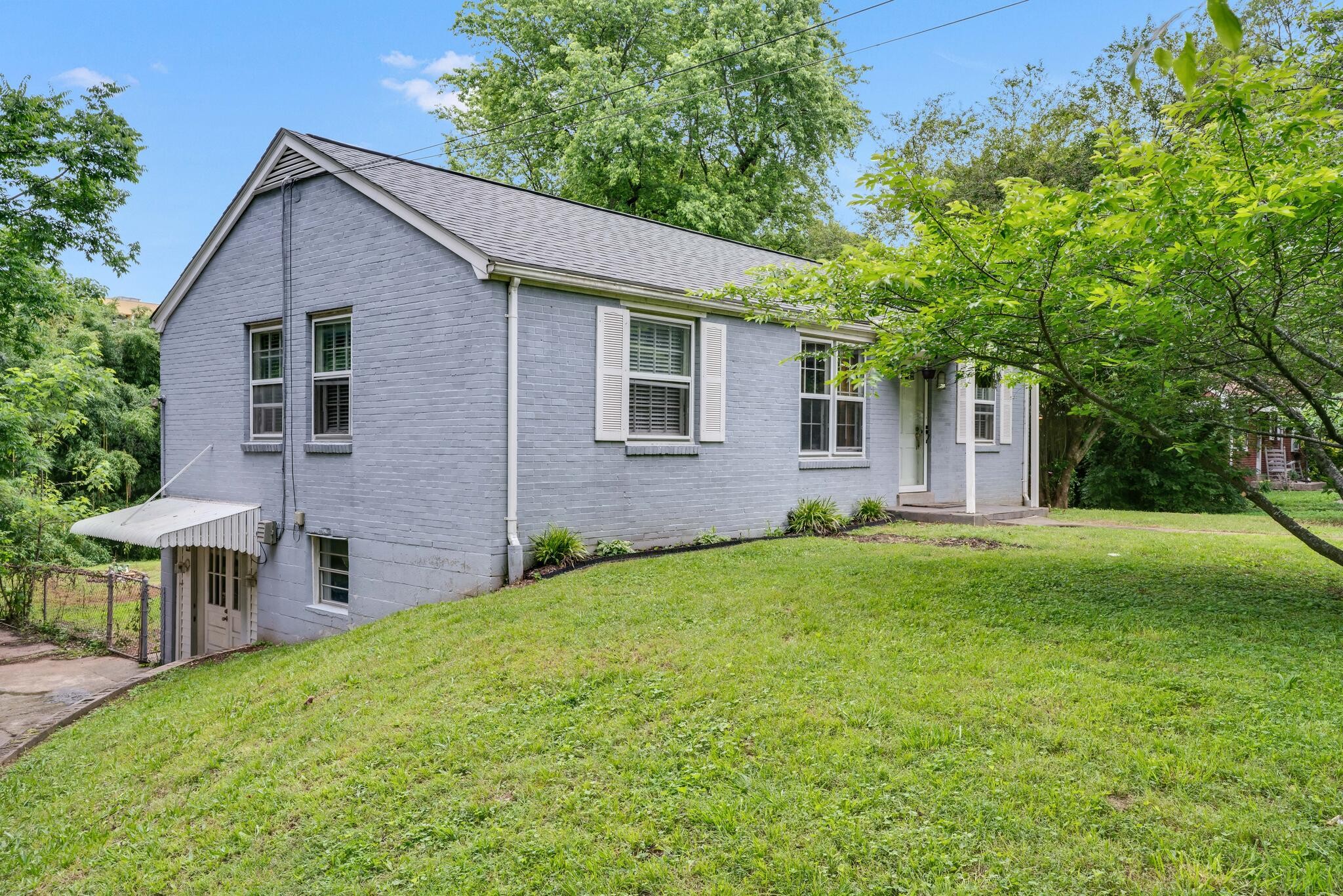 2217 Larimore Dr